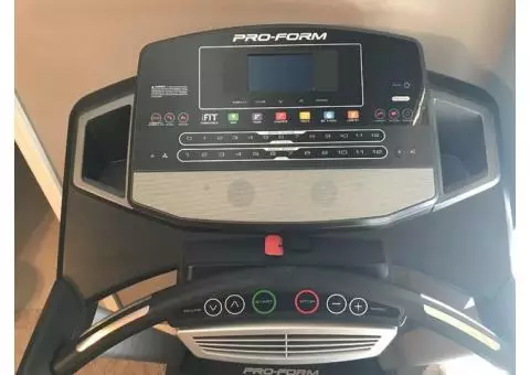 Like new Proform Performance 600c Treadmill