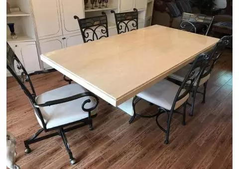 Dining Table 6 Chairs excellent